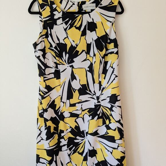 Ronni Nicole Yellow and Black Abstract Dress 12 - Picture 2 of 5
